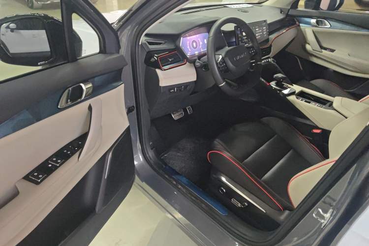 Used Lynk & Co 06 2020 1.5T YAO Halo
