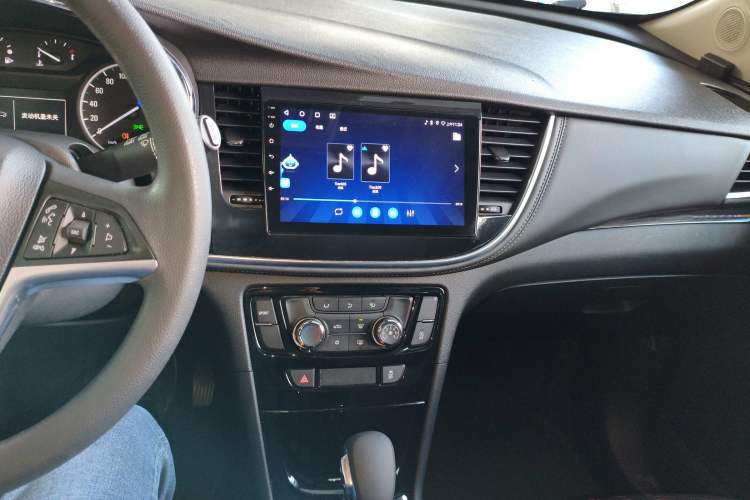 Used Buick Encore 2017 18T Automatic Two-Wheel Drive Urban Fashion Model
