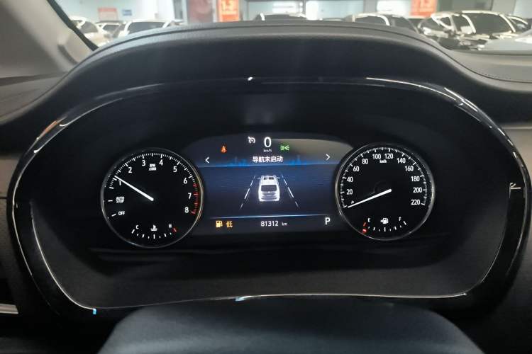 Used Buick GL8 2023 Land Executive Class 652T Luxury Model
