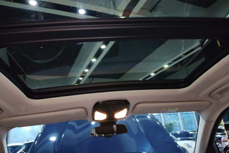 Used BMW X5 2022 Restyled xDrive 30Li Luxury Version M Sport Package
