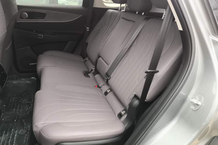 Used Chery Tiggo 9 C-DM 2025 1.5T 106KM Ultra-Comfort Edition 5 Seats Lithium-NMC
