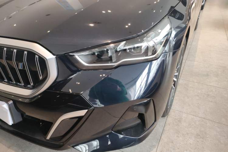 Used BMW i5 2024 eDrive 35L M Sport Package