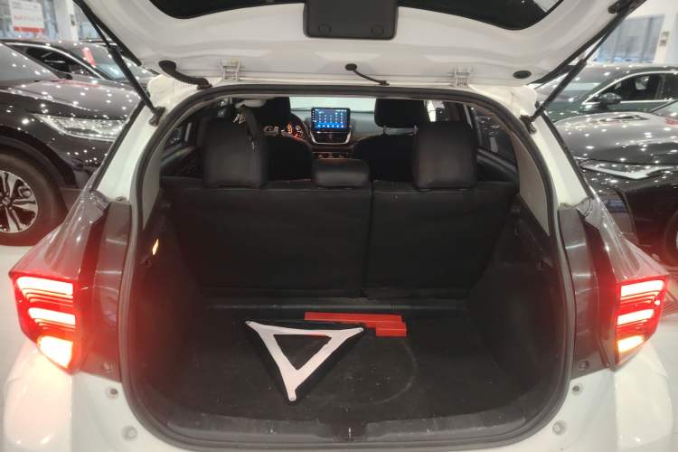 Used Toyota YARiS L 2022 X-Trail 1.5L CVT Leading PLUS Edition
