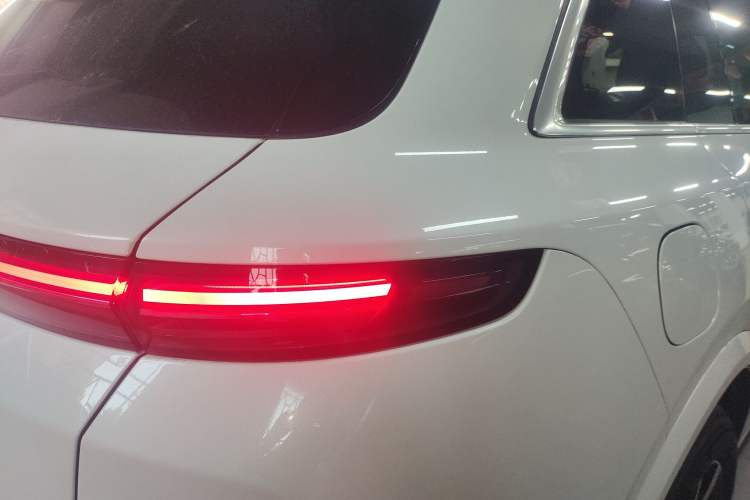 Used Li Auto L7 2023 Air model
