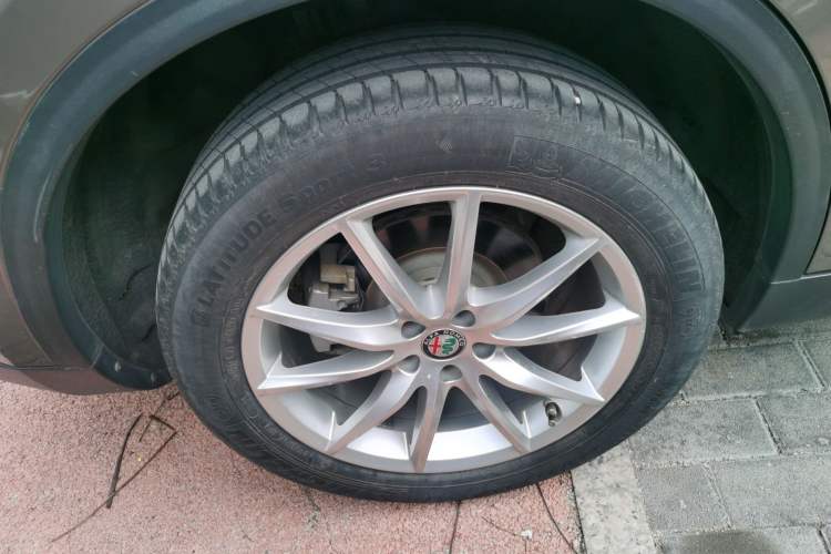 Used Alfa Romeo Stelvio 2017 2.0T 280HP Luxury Edition