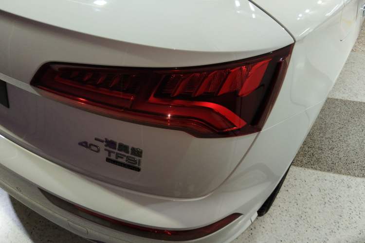 Used Audi Q5L 2018 40 TFSI Prestige Fashion Edition China VI
