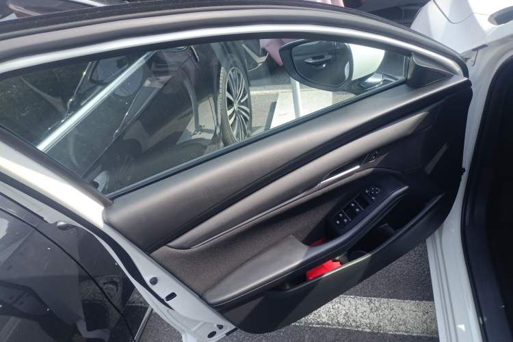 Used Mazda Mazda 3 Axela 2022 2.0L Automatic Zhiqing Edition
