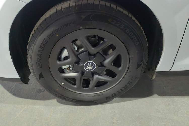 Used BYD Qin PLUS 2025 DM-i Smart Drive 55KM Leading Model
