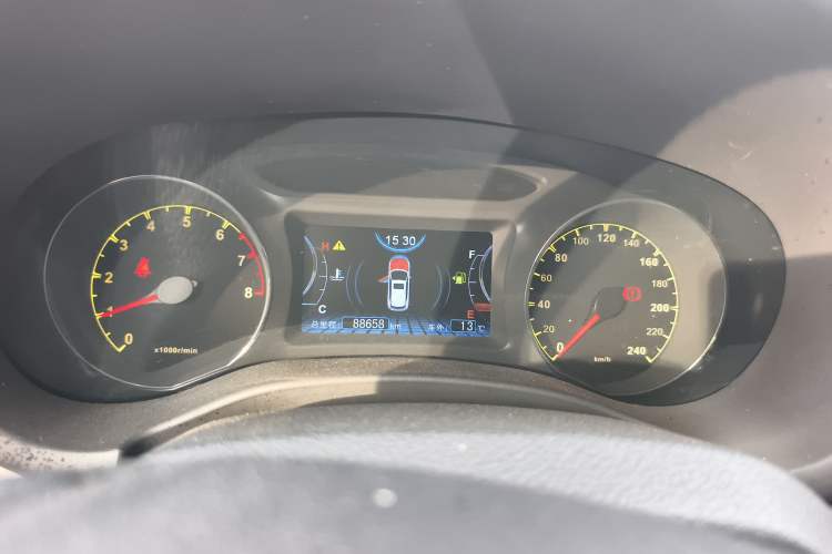 Used BYD Song 2016 GaiShi Edition 1.5TI Manual Elite Model
