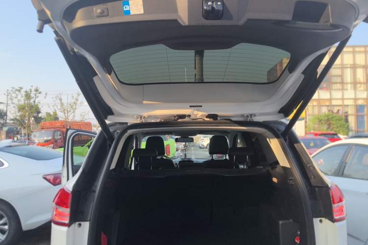 Used Ford Kuga 2013 2.0L GTDi Four-Wheel-Drive Sport Model
