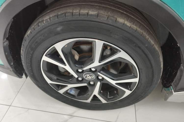 Used Toyota C-HR 2018 2.0L Leading Edition China V-standard