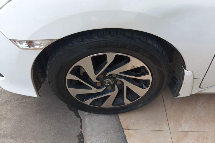 Used Honda Civic 2016 220TURBO CVT Luxury Edition
