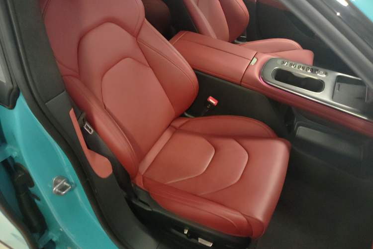 Used  SU7 2024 Four-Wheel Drive Ultra-Long Range Advanced Intelligent Driving Max Edition
