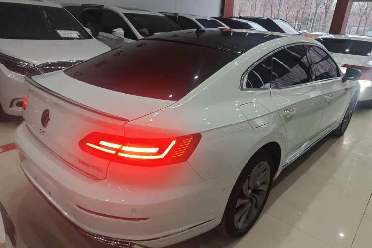 Used Volkswagen FAW-Volkswagen CC 2021 380TSI Striking Edition
