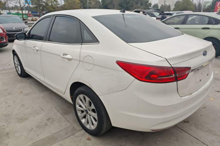 Used Ford Escort 2017 Happiness Edition 1.5L Automatic Fashion Version