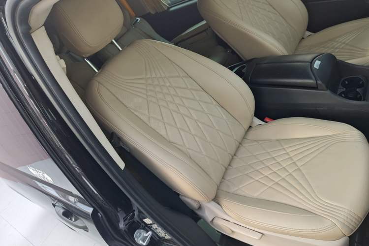 Used Mercedes-Benz Vito 2018 2.0T Elite Version 7 Seats China VI Emission Standard