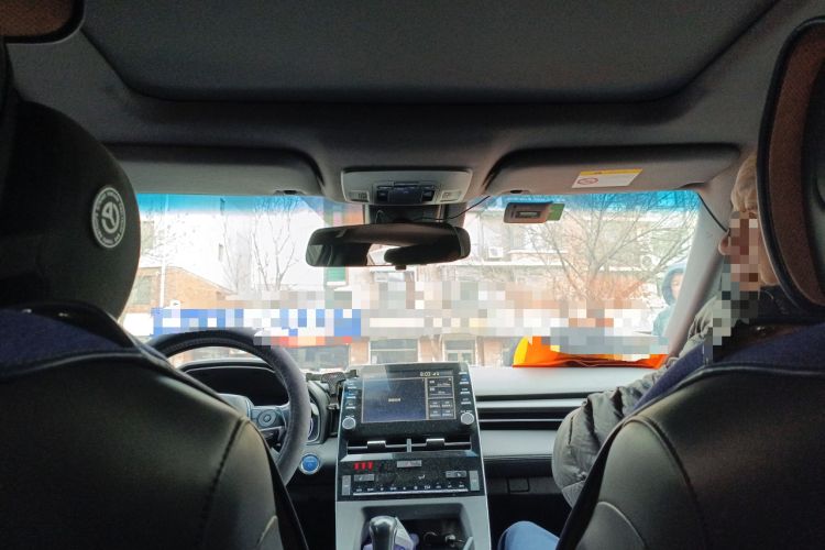 Used Toyota Avalon 2019 Dual-Engine 2.5L XLE Prestige Version China V Standard
