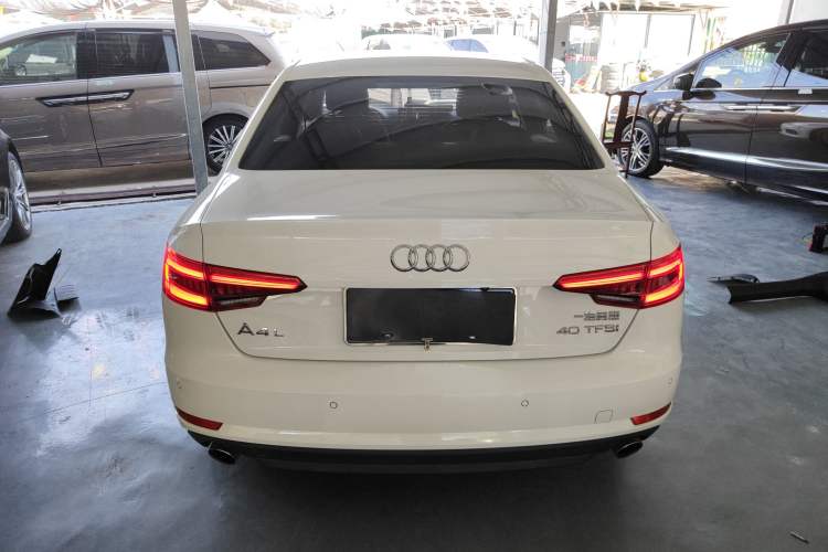 Used Audi A4L 2017 Plus 40 TFSI Ambition Model
