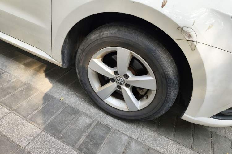 Used Volkswagen Lavida 2015 1.6L Manual Fashion Edition
