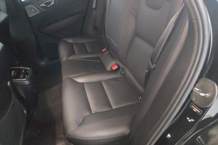 Used Volvo XC60 2022 B5 4x4 Zhiya Luxury Edition
