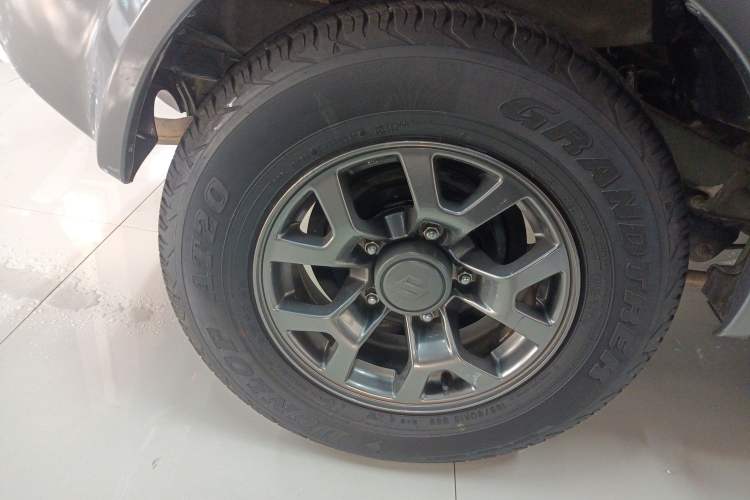 Used Suzuki Jimny 2015 1.3 AT Mode3 Navigation Edition
