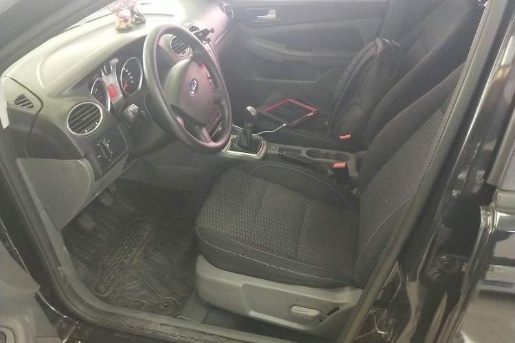 Used Ford Focus 2013 Hatchback Classic 1.8L Manual Base Model
