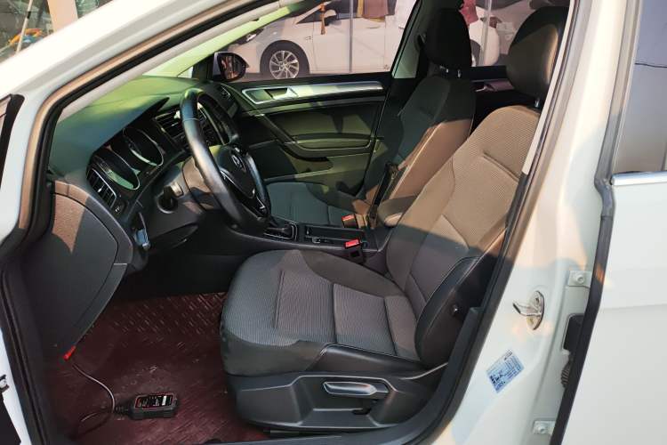 Used Volkswagen Golf 2018 1.6L Automatic Comfort Model
