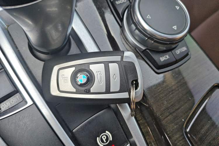 Used BMW 5 Series 2017 525Li Luxury Design Package
