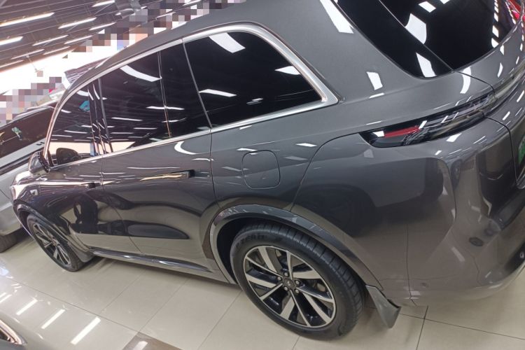 Used Li Auto L8 2023 Pro Model
