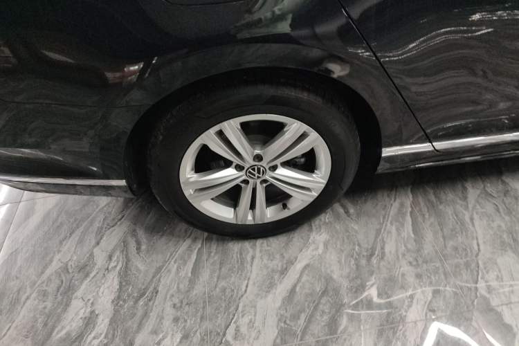 Used Volkswagen Magotan 2025 Zhongxiang Version 280TSI DSG Comfort Edition
