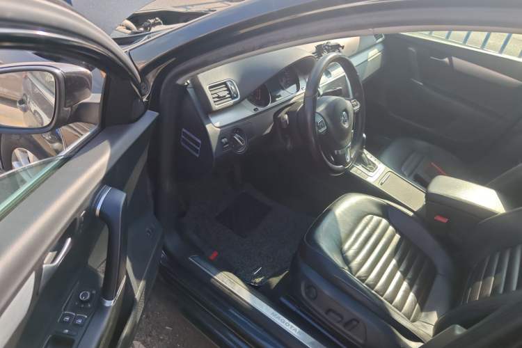 Used Volkswagen Magotan 2016 1.8TSI Smart Enjoyment Leading Model
