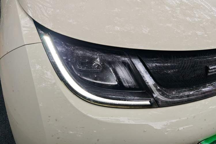 Used BYD Dolphin 2021 405 km Fashion Edition