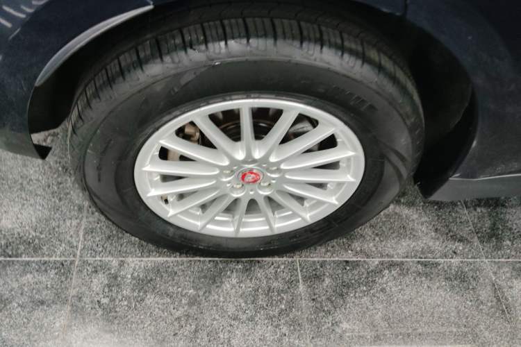 Used Jaguar F-PACE 2019 2.0T Four-Wheel Drive Urban Luxury Edition
