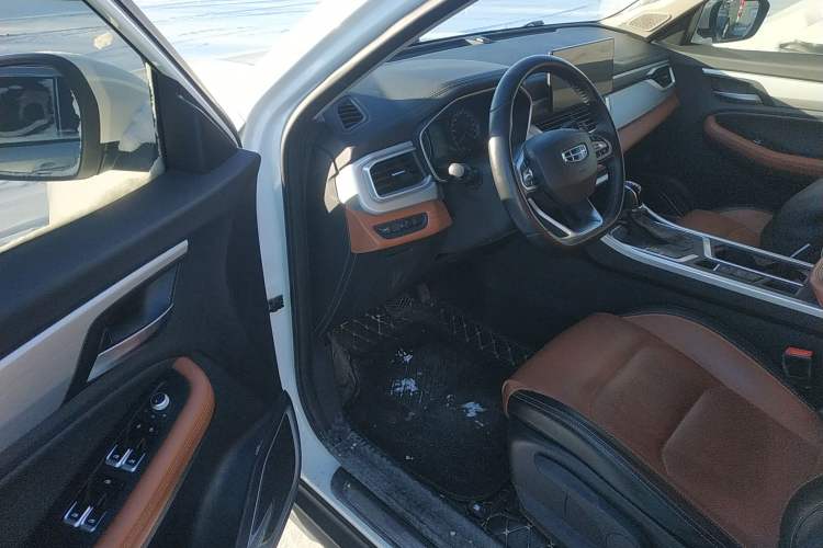 Used Geely Auto Vision X6 2020 1.4T CVT Luxury Edition
