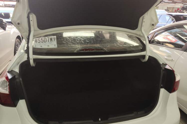 Used Kia K3 2016 1.6L Automatic with Sunroof
