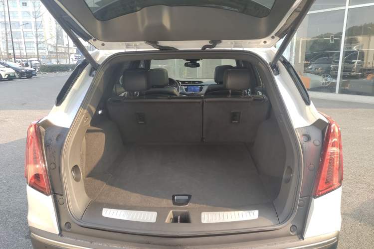 Used Cadillac XT5 2021 28T Luxury Version