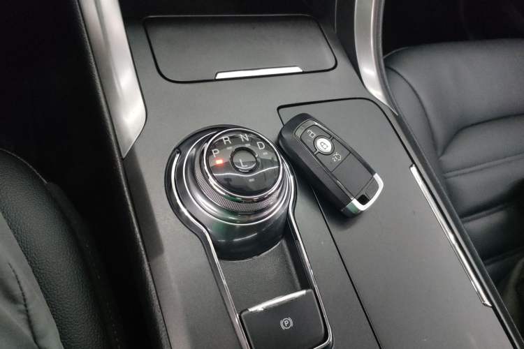 Used Ford Mondeo New Energy 2018 2.0 PHEV Smart-Controlled Fashion Edition China VI Standard