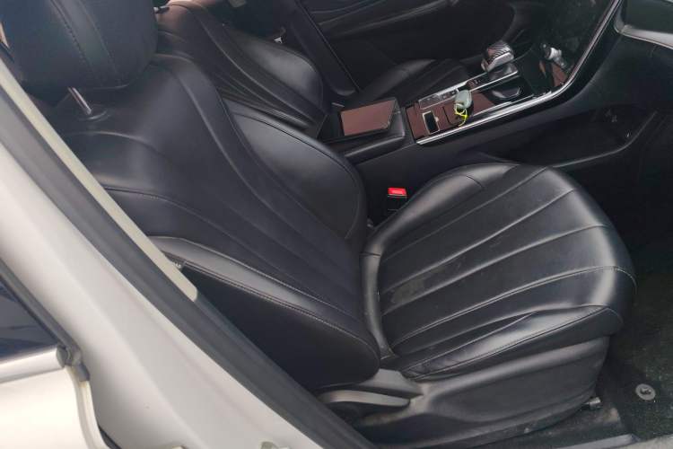 Used Roewe RX5 MAX 2019 300TGI Automatic 4G Connect Luxury Edition