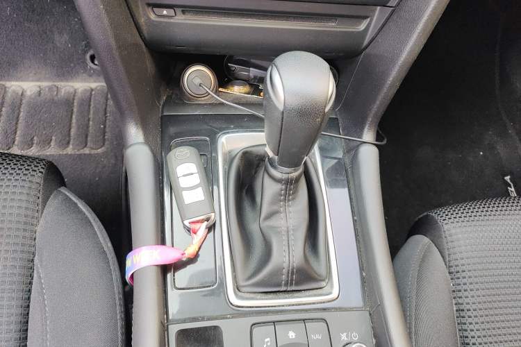 Used Mazda Mazda 3 Axela 2017 Sedan 1.5L Automatic Luxury Model Emission Standard China V
