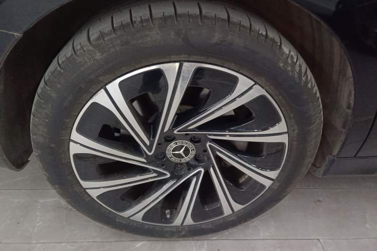 Used Mercedes-Benz E-Class 2025 E 300 L Luxury Model