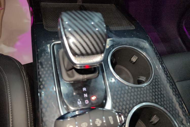 Used Hongqi HS3 2023 1.5T Two-Wheel Drive Shanwei Edition
