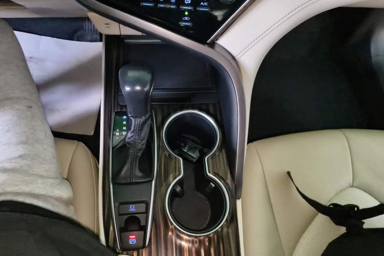 Used Toyota Camry 2019 2.0G Luxury Edition China VI Standard
