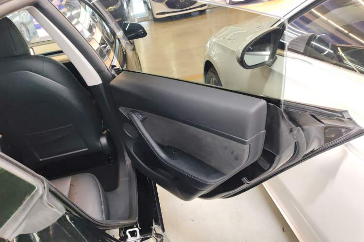 Used Tesla Model 3 2022 Rear-Wheel-Drive Version
