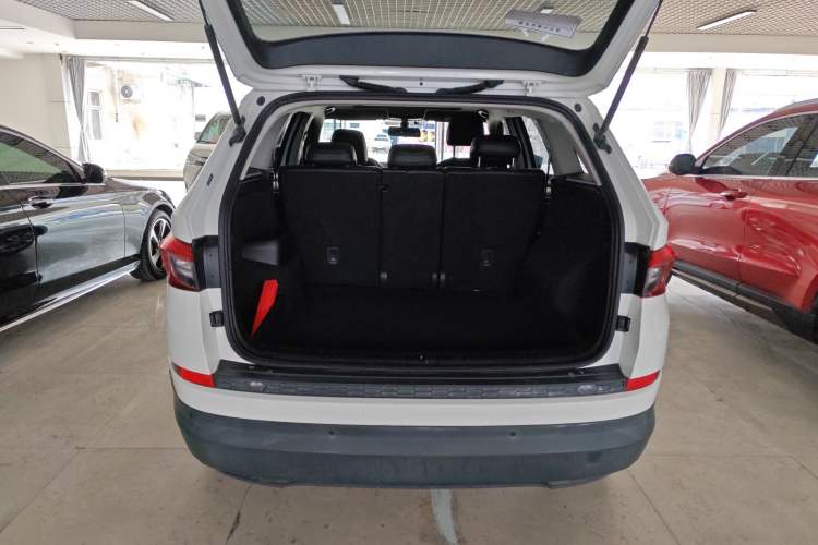 Used Skoda Kodiaq 2018 Facelifted TSI330 5-Seater Two-Wheel-Drive Standard Edition