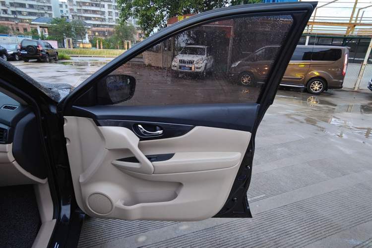 Used Nissan X-Trail 2017 2.0L CVT Comfort Edition 2WD
