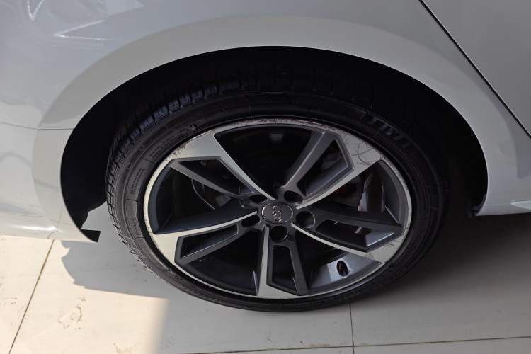 Used Audi A4L 2018 30th Anniversary Edition 40 TFSI Fashion Model