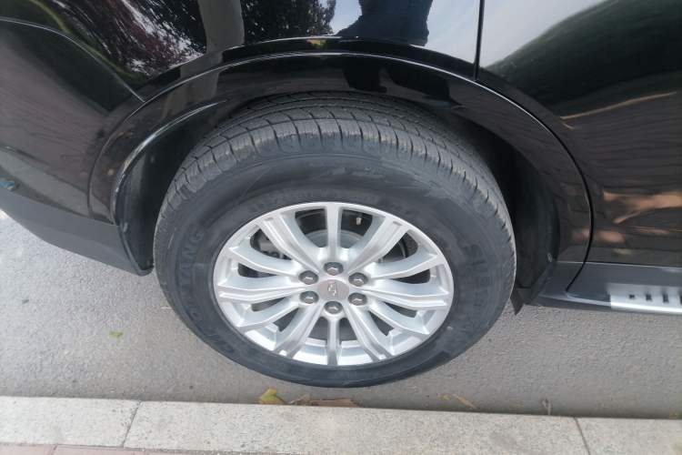 Used Cadillac XT5 2018 28E Four-Wheel Drive Tech Version