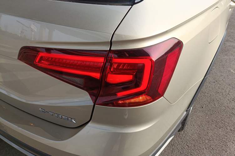 Used Volkswagen C-TREK 2018 1.5L Automatic Comfort Model
