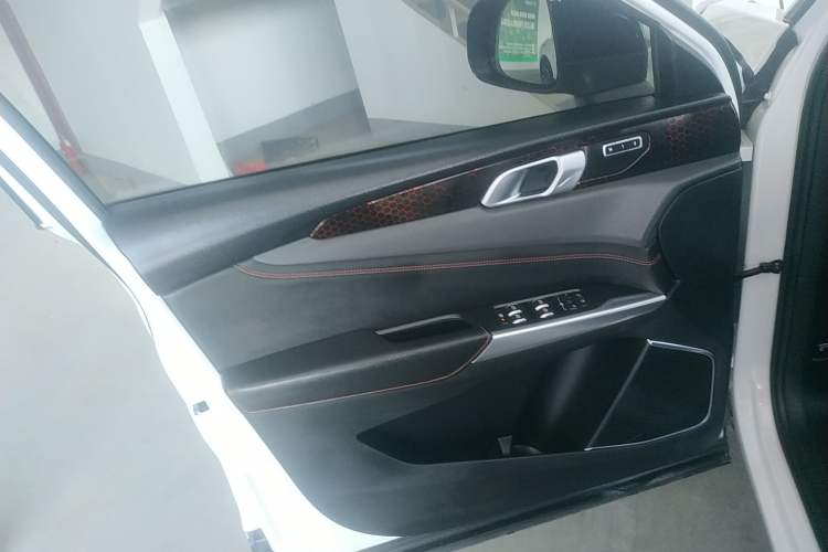 Used Lynk & Co 01 2017 2.0T Four-Wheel Drive Pro Edition
