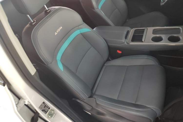 Used AION Y 2023 Younger Star Edition